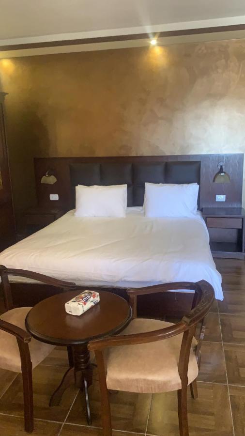 Bed and Breakfast Esperanza Petra Wadi Musa Exterior foto