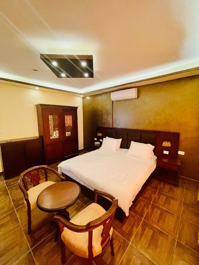 Bed and Breakfast Esperanza Petra Wadi Musa Exterior foto